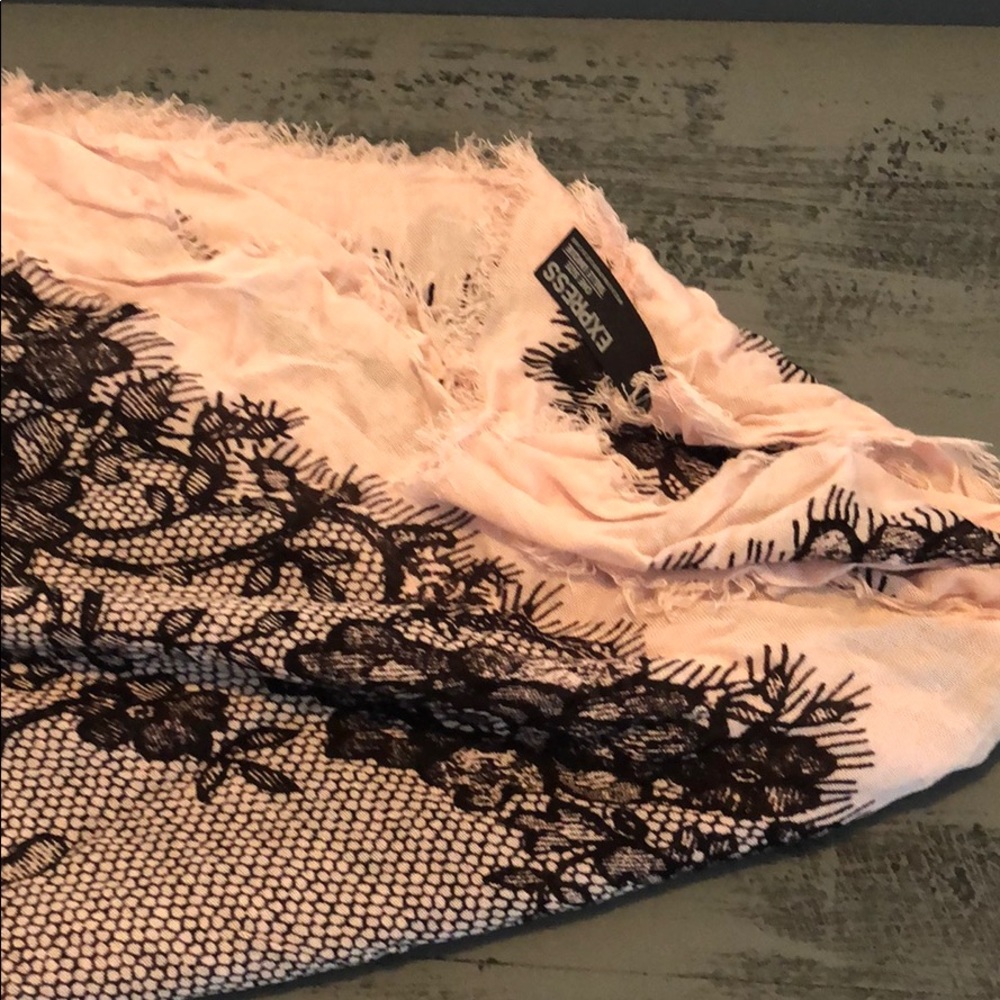 Pashmina/ scarf